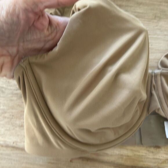 Wolford tan nude color bra no padding underwire size 36c - Picture 2 of 5